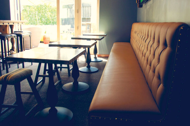 Ca’ Del Sole Bar area couch and table